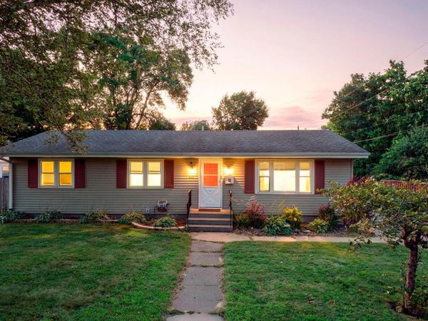 135 Davis Street S, Cambridge, MN 55008