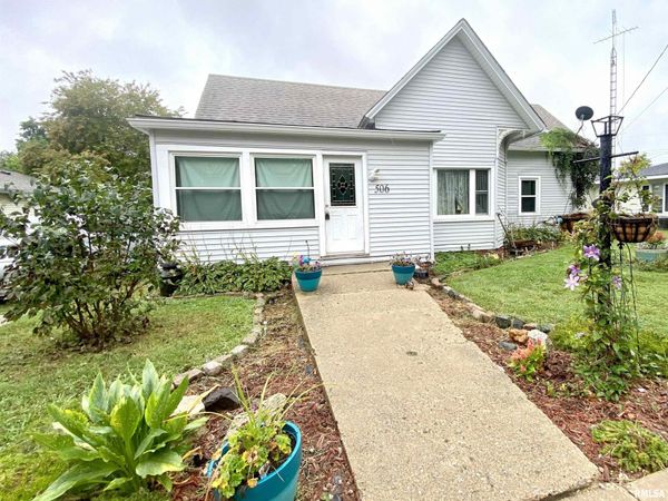 506 W MADISON Street, Athens, IL 61613