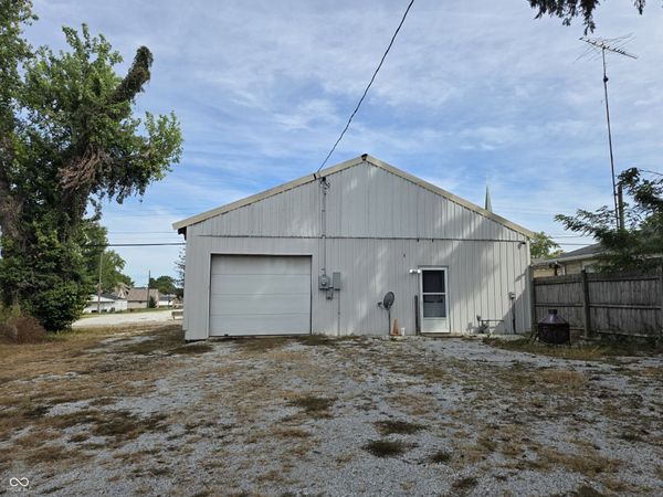 109 E Grant Street, Waldron, IN 46182