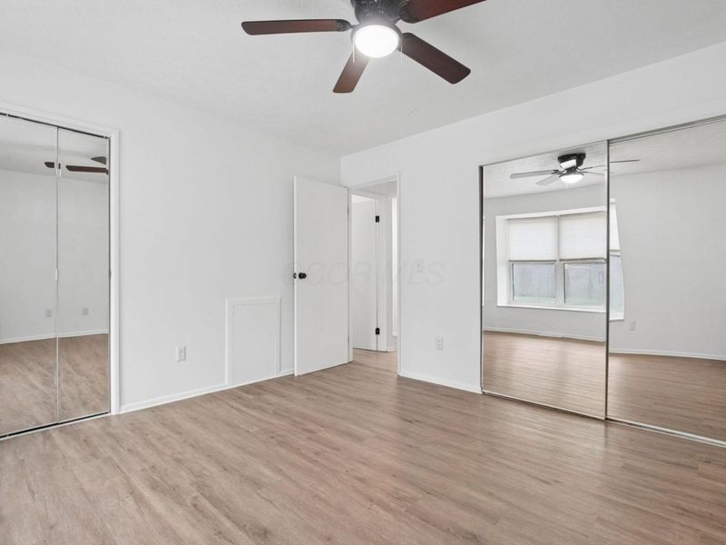 5844 Hallridge Circle , Unit B, Columbus, OH 43232 Photo 7