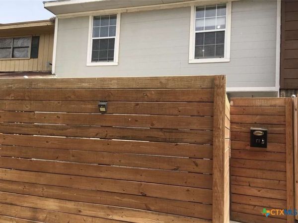1905 N Ben Wilson Street , Unit 17, Victoria, TX 77901