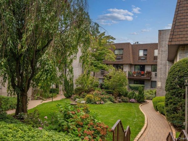 89 N Broadway , Unit 204, White Plains, NY 10603