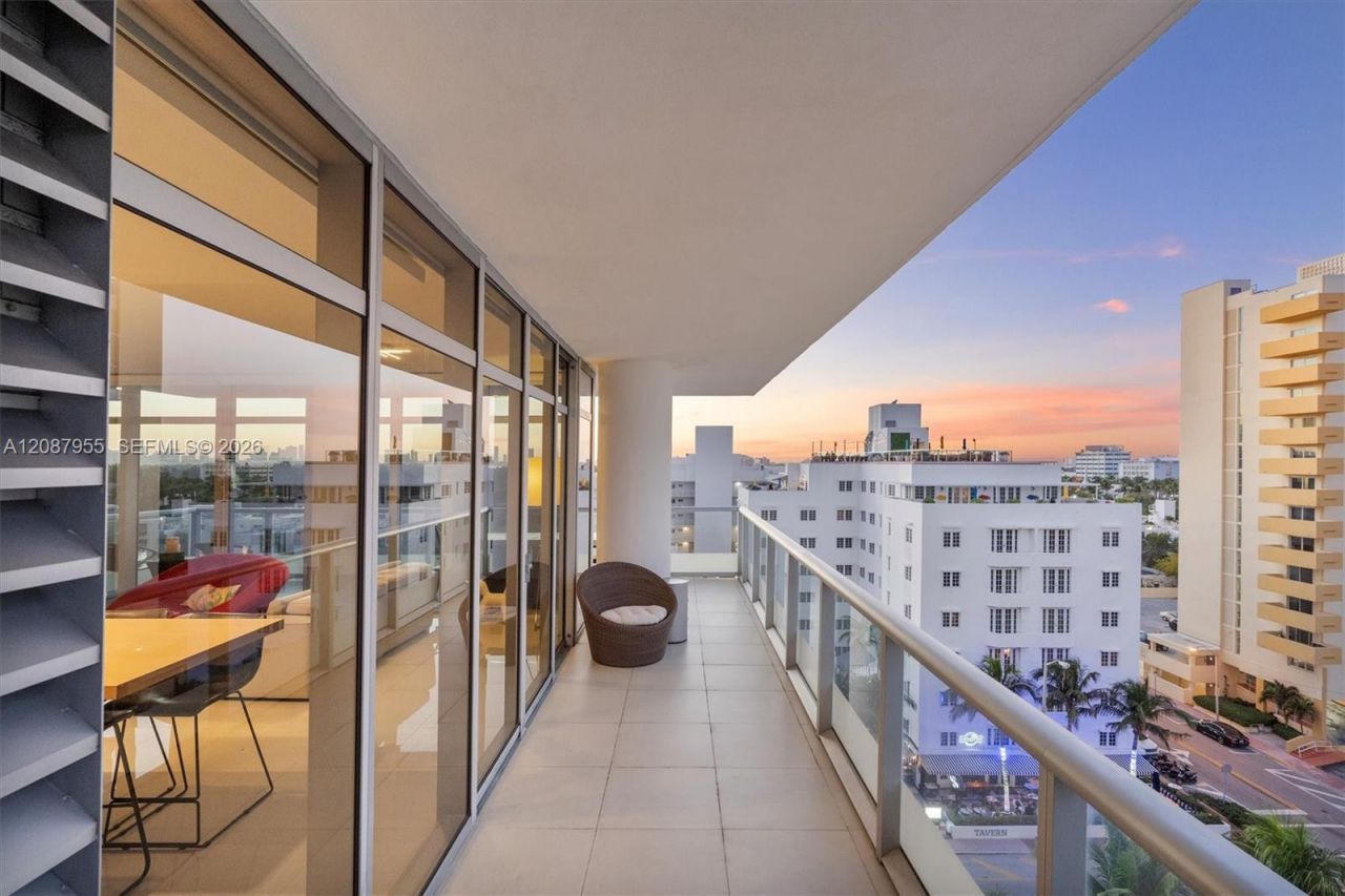 3737 Collins Ave, Unit S-804, Miami Beach, FL 33140 Photo
