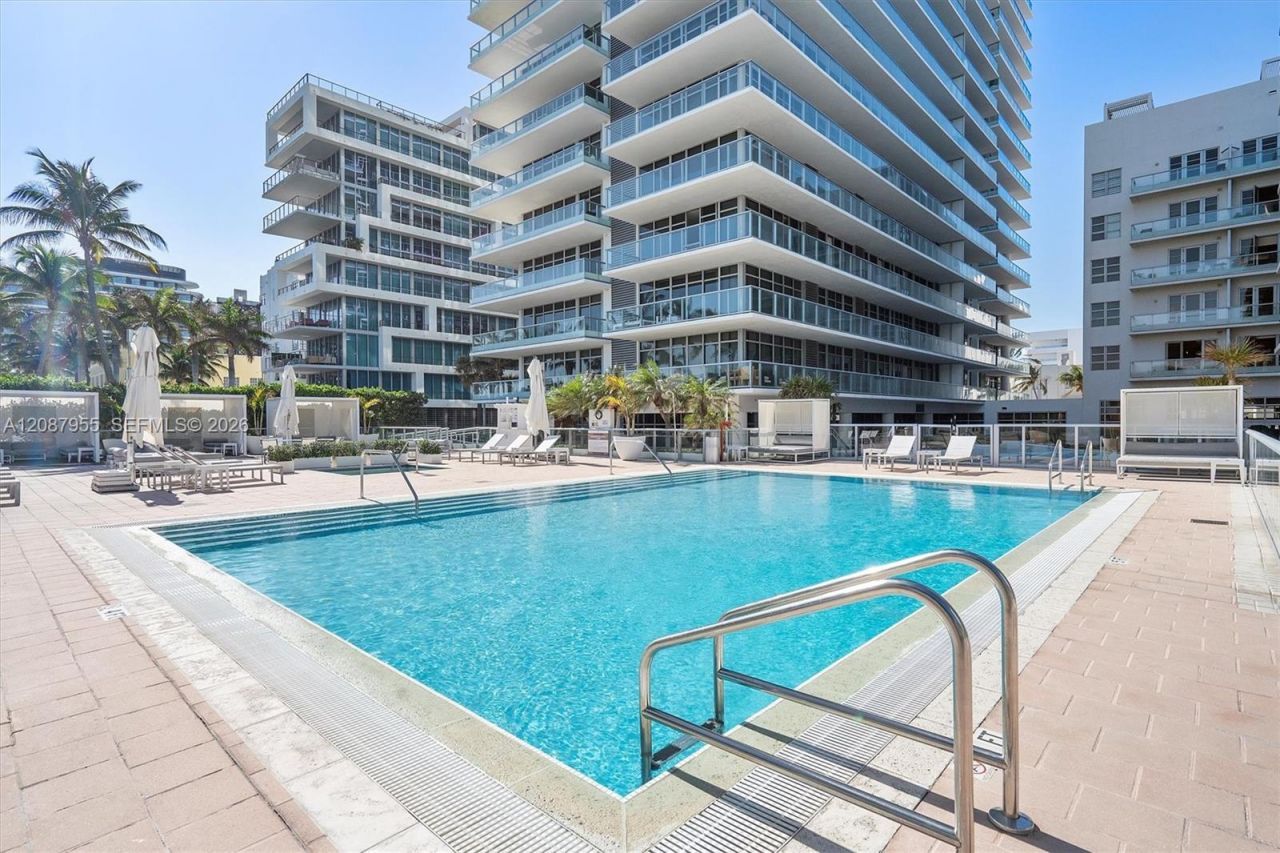 3737 Collins Ave, Unit S-804, Miami Beach, FL 33140 Photo