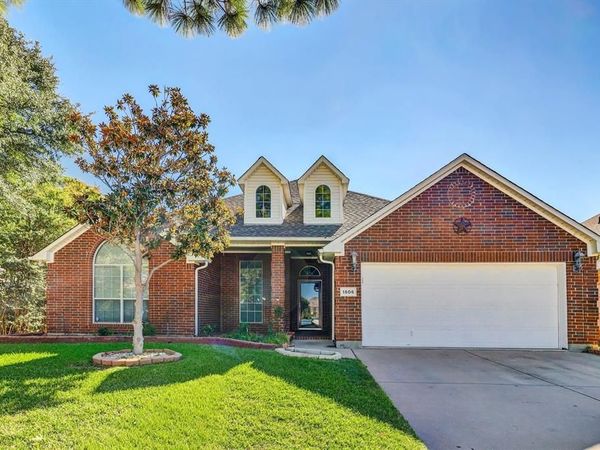 1506 Park Grove Drive, Irving, TX 75060