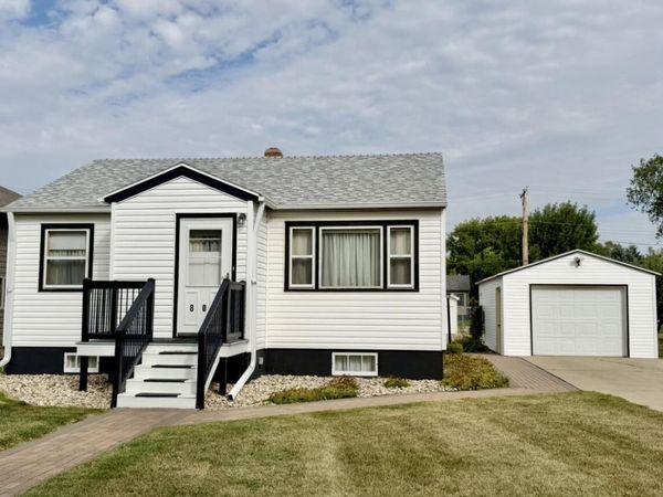 807 S High Street, Aberdeen, SD 57401