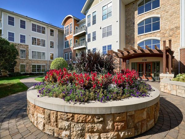 3110 N Chestnut Street , Unit 211, Chaska, MN 55318