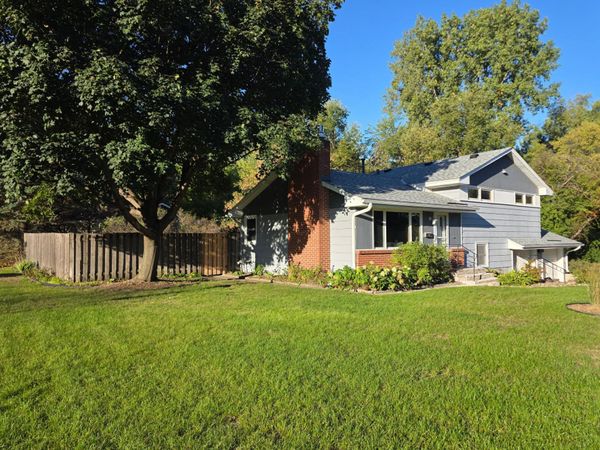5033 Overlook Drive, Bloomington, MN 55437