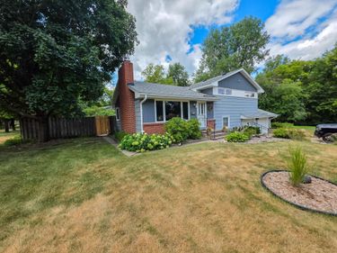 5033 Overlook Drive, Bloomington, MN 55437