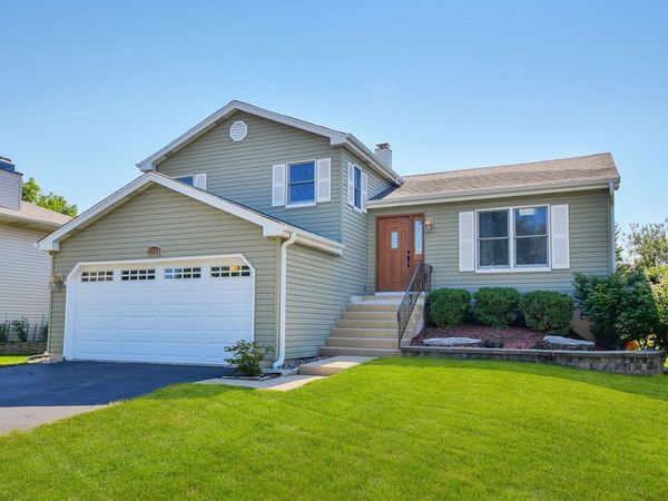 2268 Salisbury Drive , Naperville, IL 60565