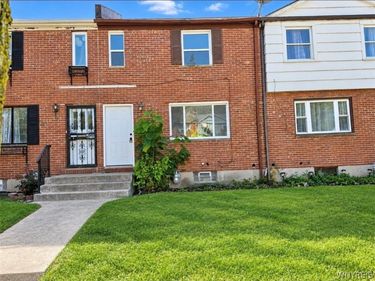 7 Bennett Village , Buffalo, NY 14214