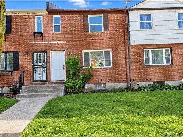 7 Bennett Village , Buffalo, NY 14214