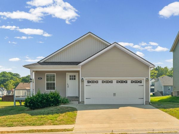 201 Geneva Ln , Clarksville, TN 37040