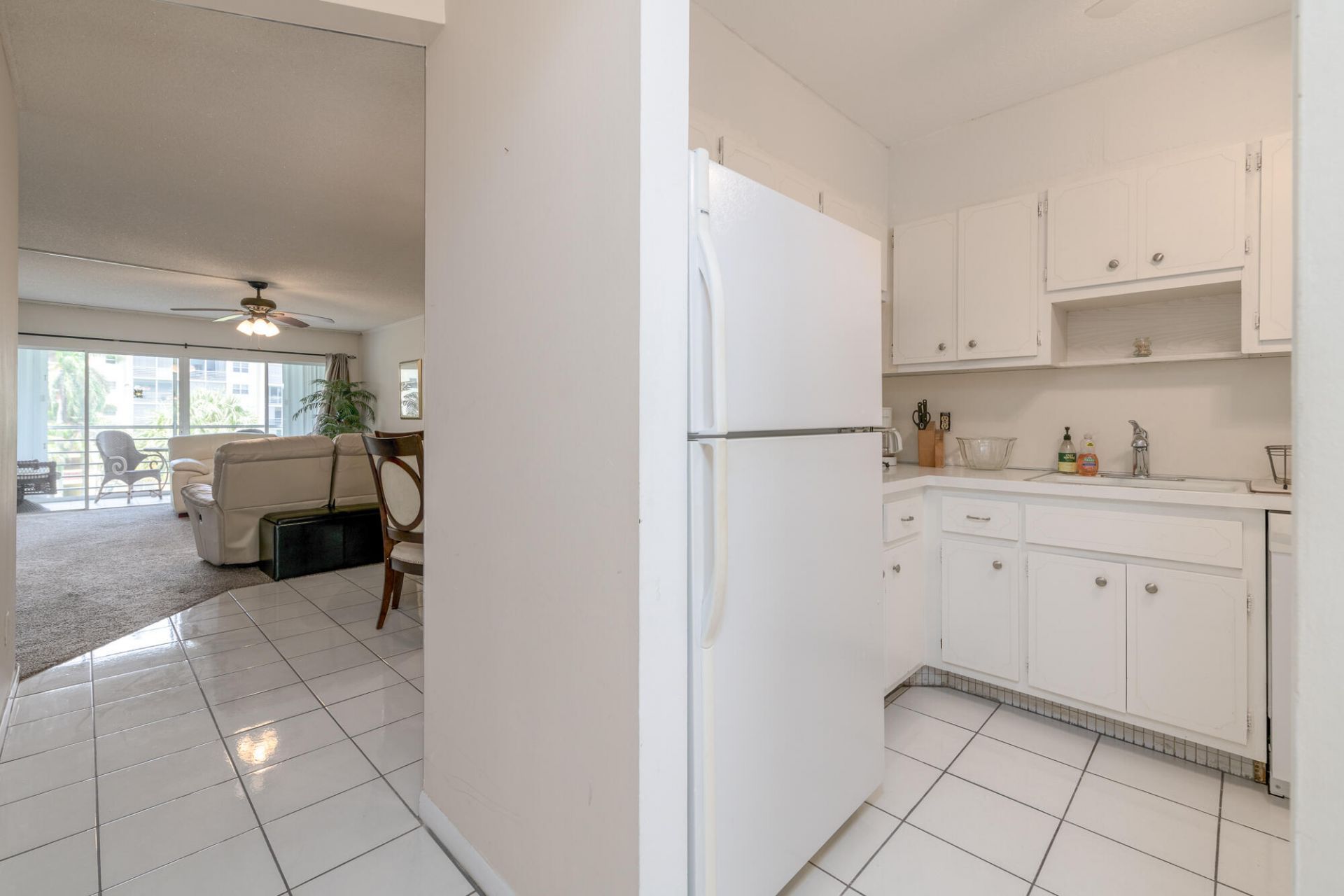2731 NE 14th St Street, Unit 427, Pompano Beach, FL 33062 Photo