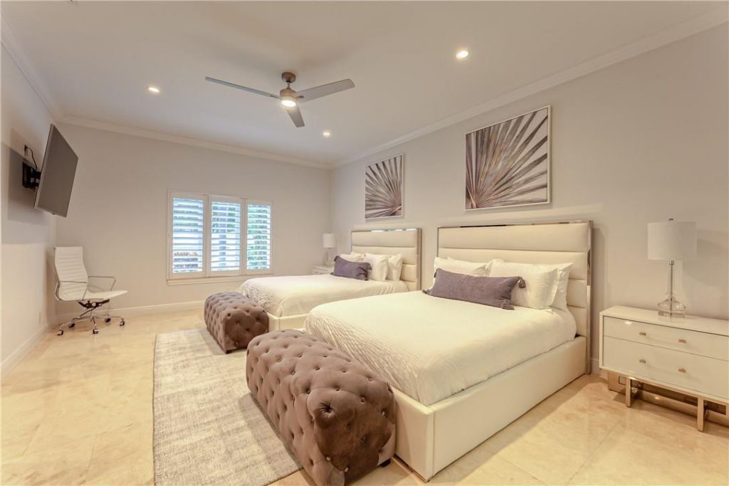 2726 NE 25th Place, Fort Lauderdale, FL 33305 Photo