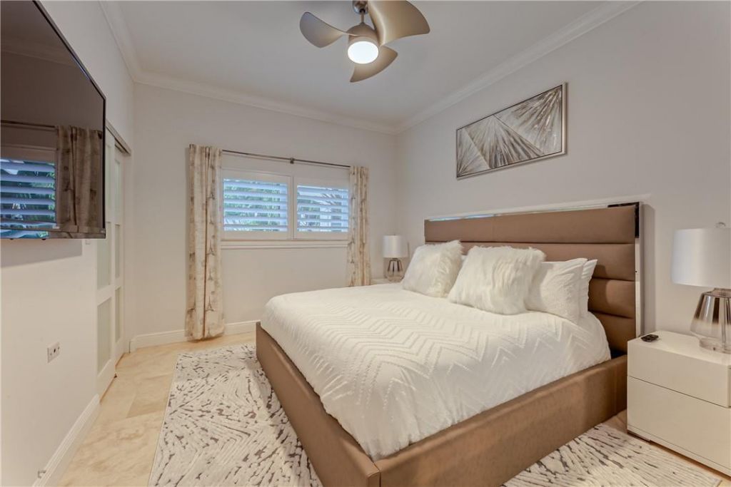 2726 NE 25th Place, Fort Lauderdale, FL 33305 Photo