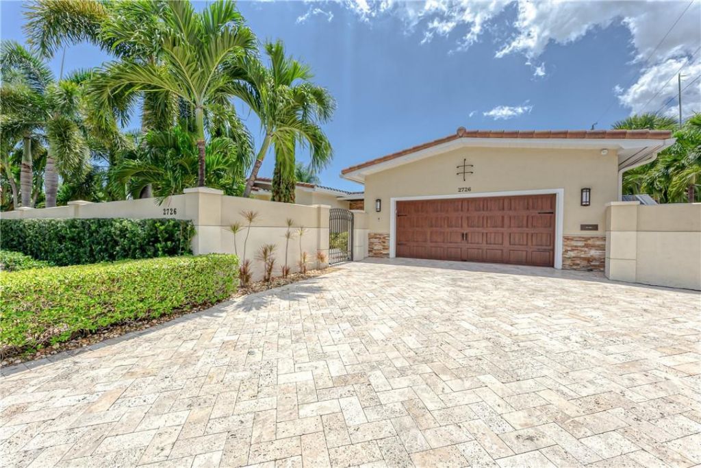 2726 NE 25th Place, Fort Lauderdale, FL 33305 Photo