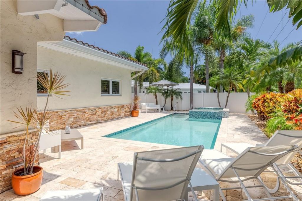 2726 NE 25th Place, Fort Lauderdale, FL 33305 Photo