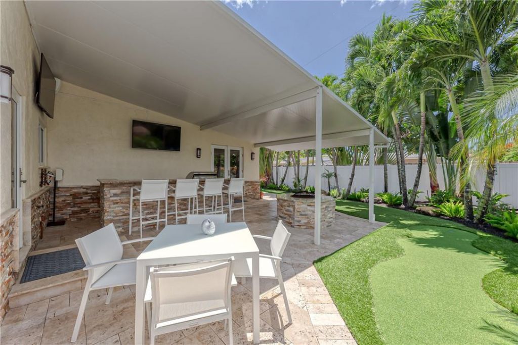2726 NE 25th Place, Fort Lauderdale, FL 33305 Photo