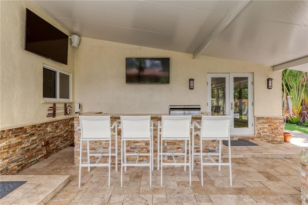 2726 NE 25th Place, Fort Lauderdale, FL 33305 Photo