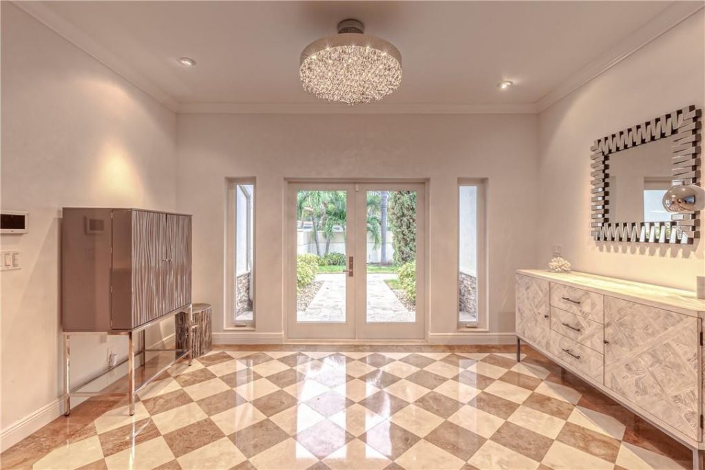 2726 NE 25th Place, Fort Lauderdale, FL 33305 Photo