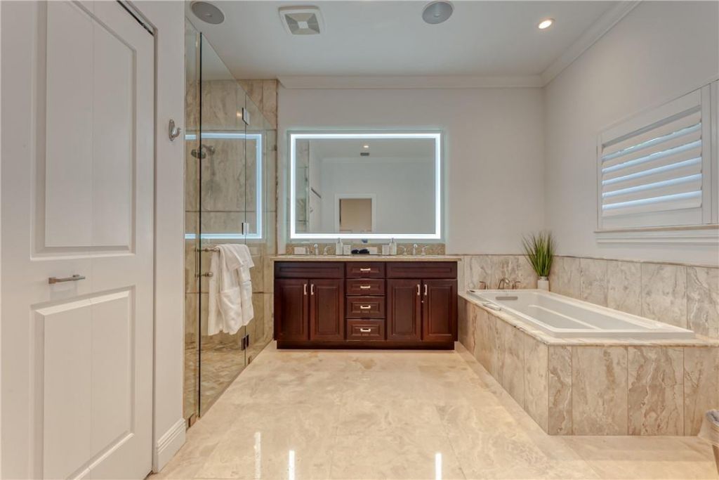2726 NE 25th Place, Fort Lauderdale, FL 33305 Photo