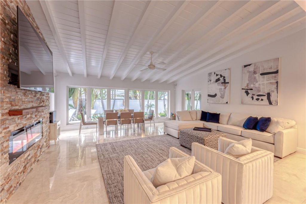 2726 NE 25th Place, Fort Lauderdale, FL 33305 Photo
