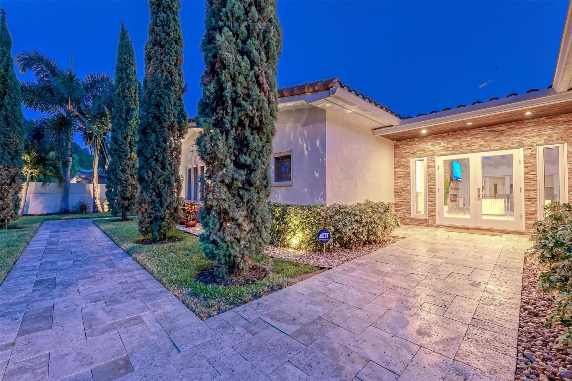 2726 NE 25th Place, Fort Lauderdale, FL 33305 Photo