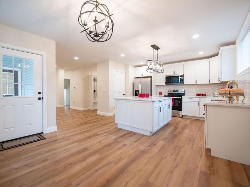 2689 Abington Road, Columbus, OH 43231 Photo 14