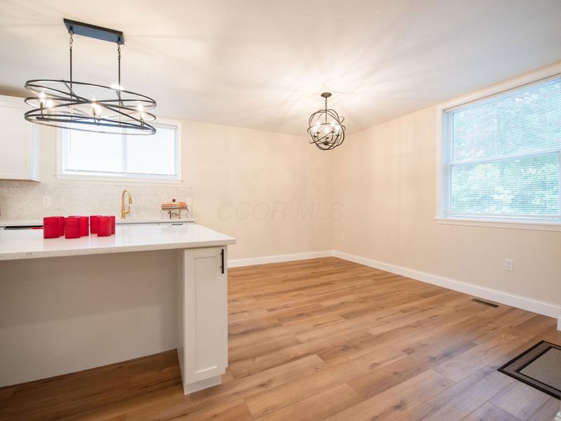 2689 Abington Road, Columbus, OH 43231 Photo 16