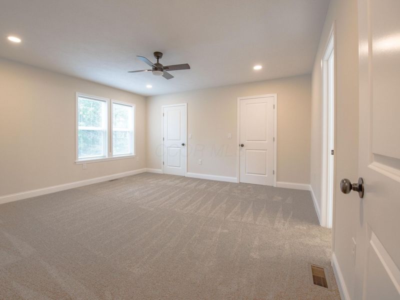 2689 Abington Road, Columbus, OH 43231 Photo 24