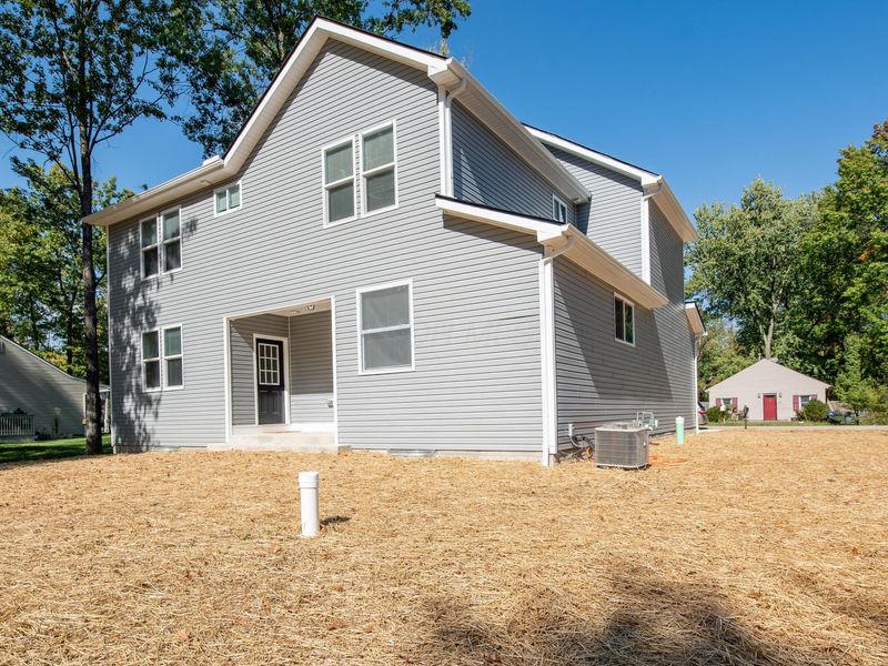 2689 Abington Road, Columbus, OH 43231 Photo 3