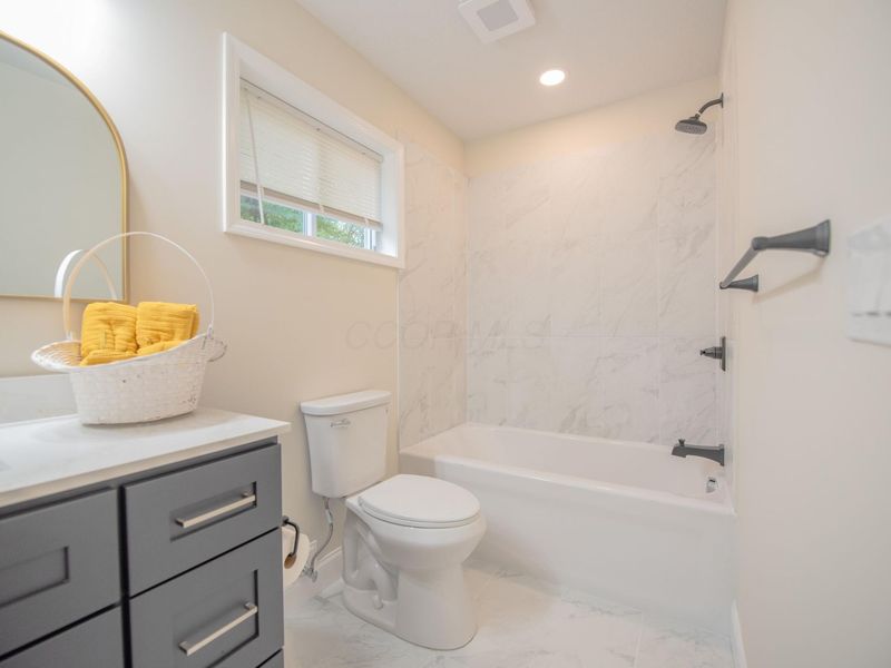 2689 Abington Road, Columbus, OH 43231 Photo 39