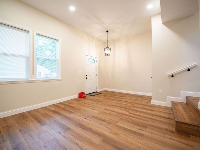 2689 Abington Road, Columbus, OH 43231 Photo 5