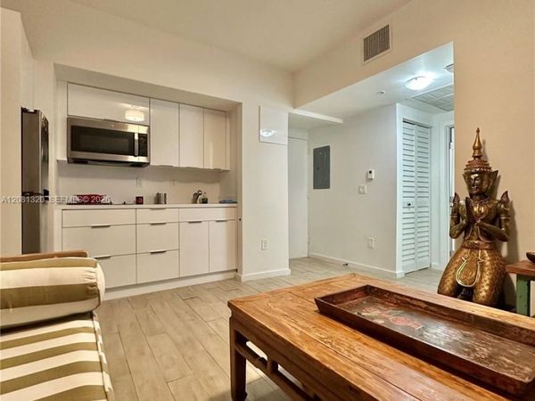1611 Meridian Ave , Unit 103, Miami Beach, FL 33139