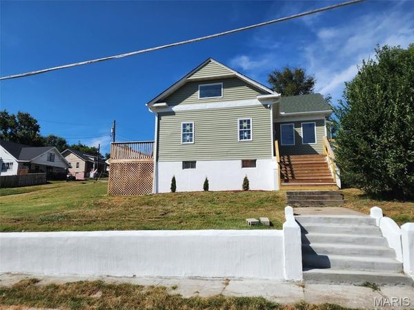 1716 Grace Street , Hannibal, MO 63401