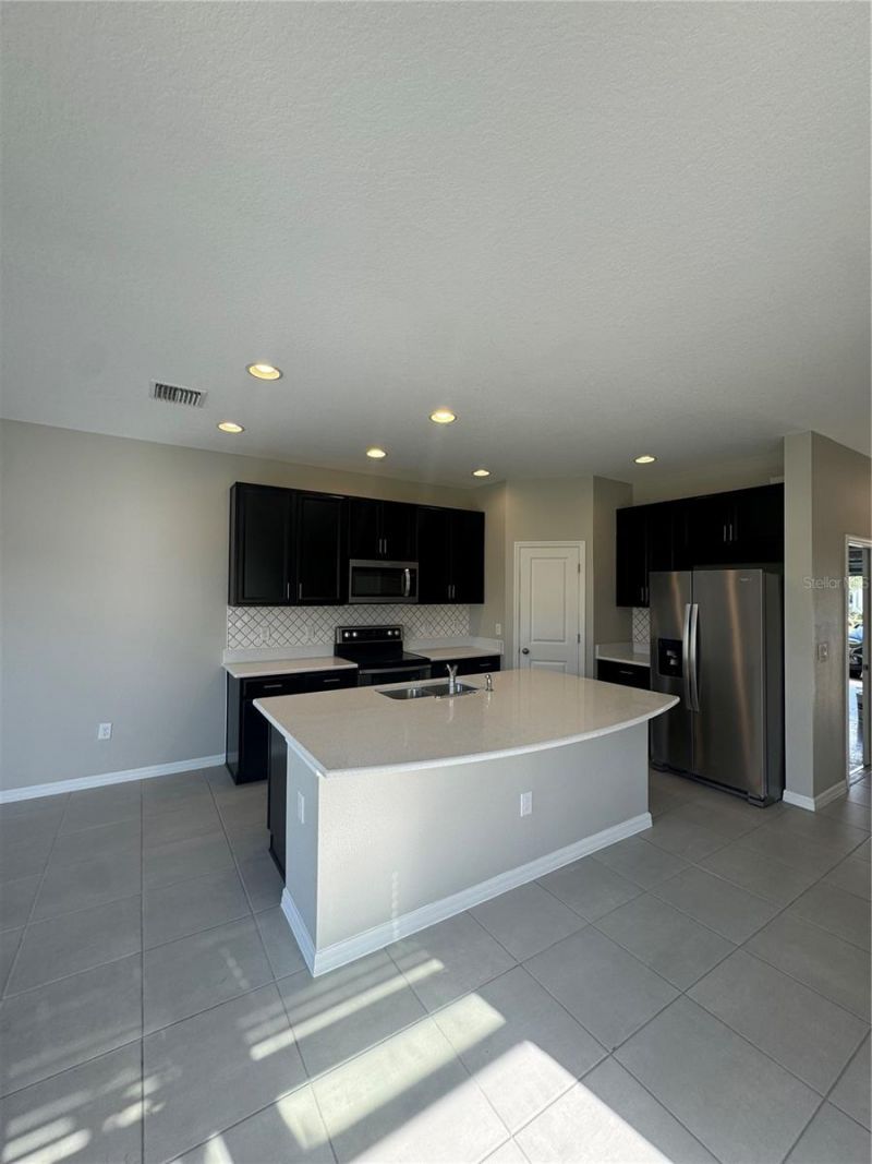 6104 Willowside Street, Palmetto, FL 34221 Photo