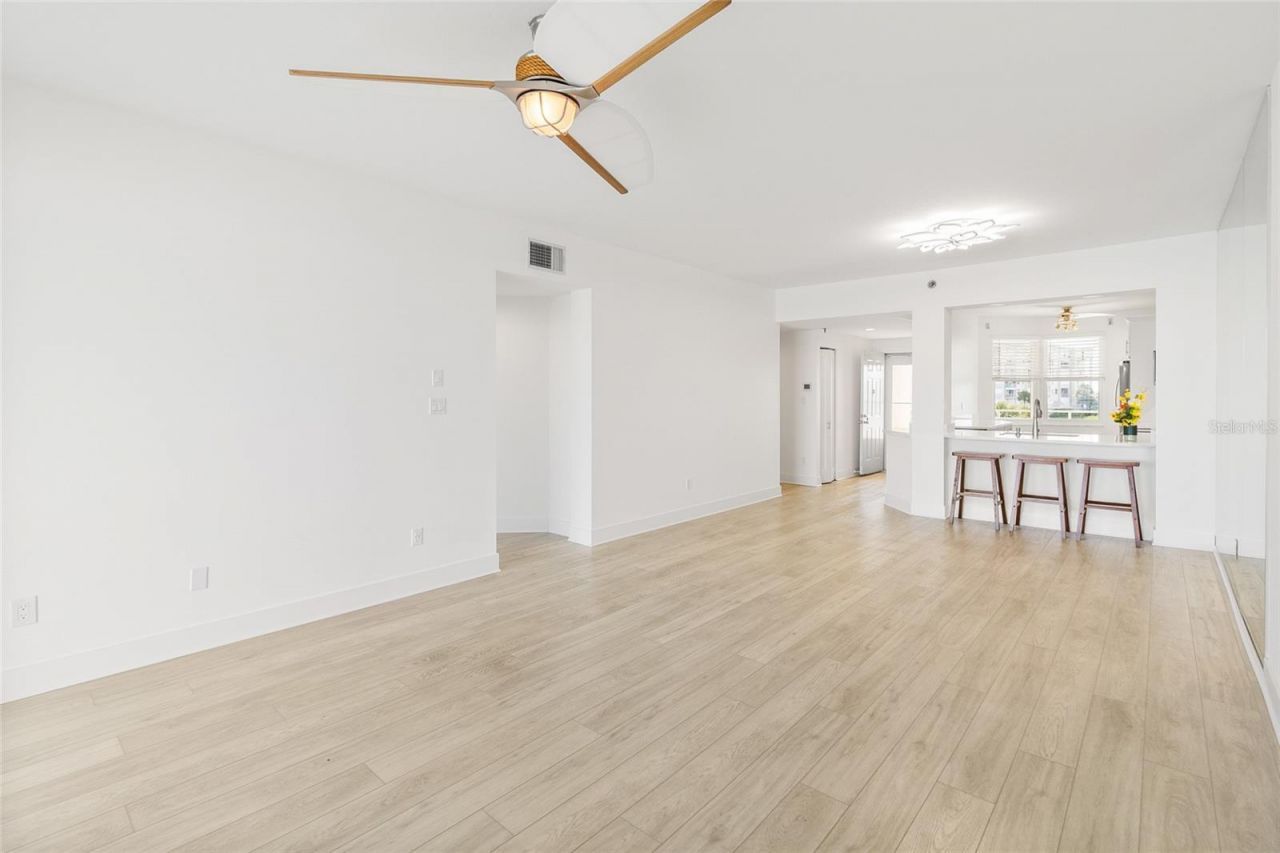 7922 Sailboat Key Boulevard S, Unit 206, South Pasadena, FL 33707 Photo