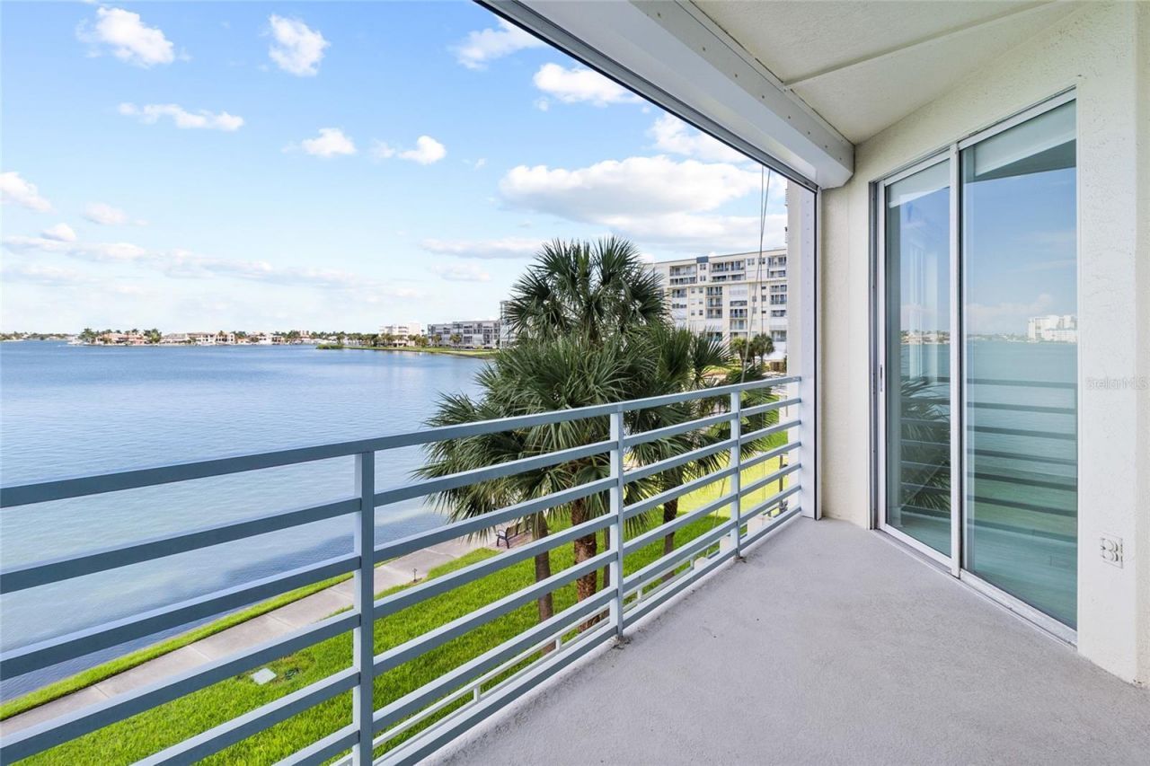 7922 Sailboat Key Boulevard S, Unit 206, South Pasadena, FL 33707 Photo