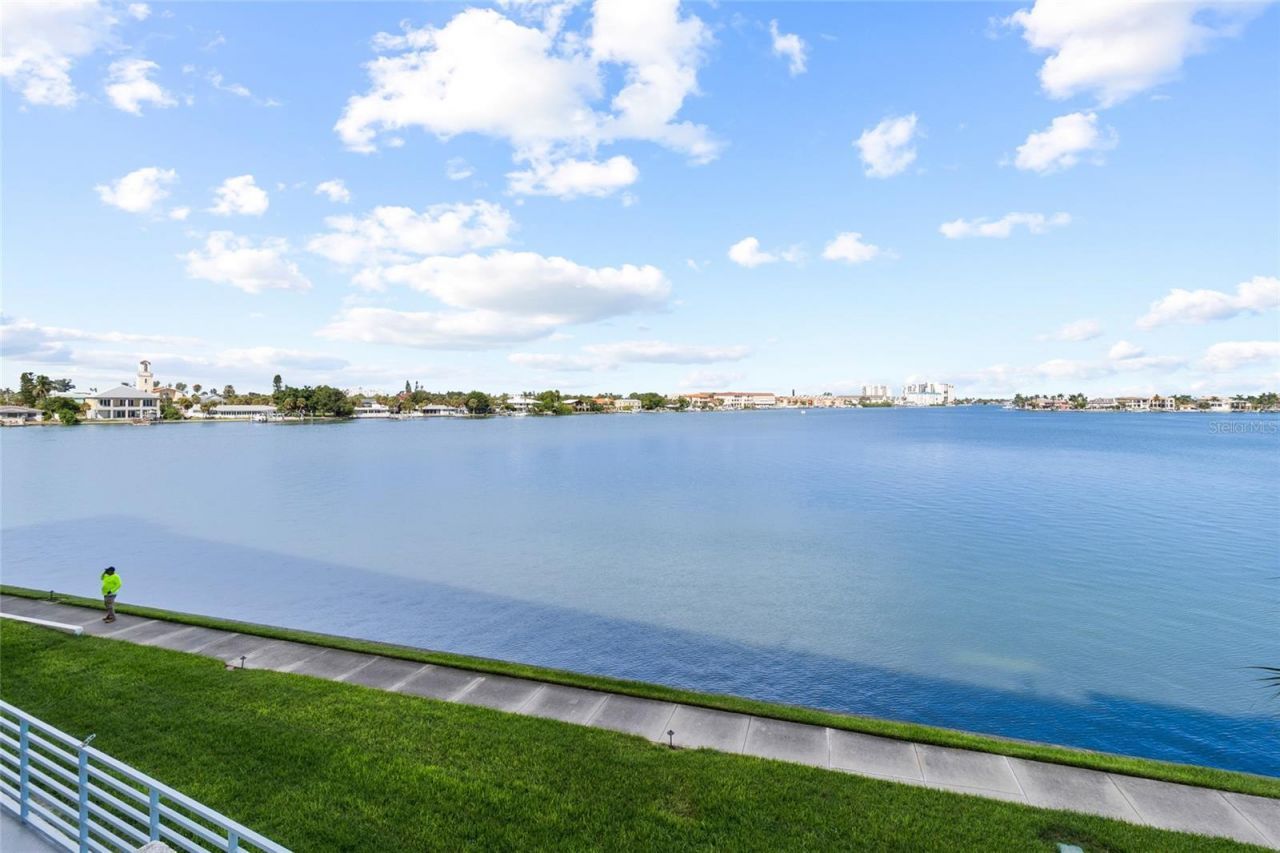 7922 Sailboat Key Boulevard S, Unit 206, South Pasadena, FL 33707 Photo