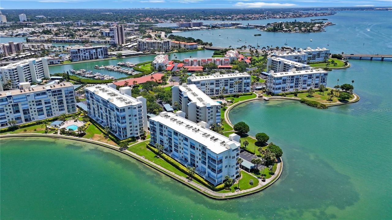7922 Sailboat Key Boulevard S, Unit 206, South Pasadena, FL 33707 Photo