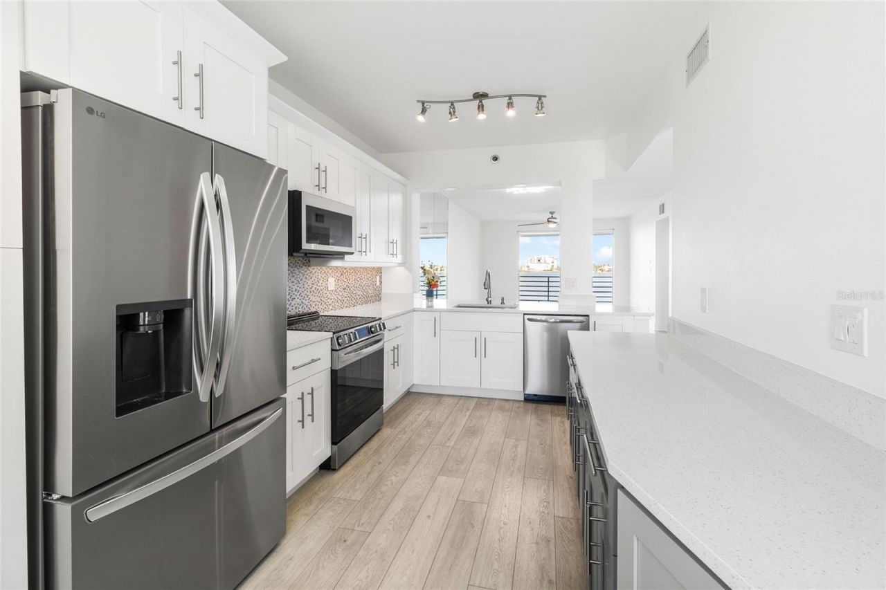 7922 Sailboat Key Boulevard S, Unit 206, South Pasadena, FL 33707 Photo
