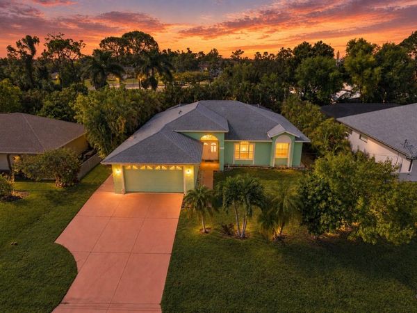114 SE 8TH STREET , CAPE CORAL, FL 33990
