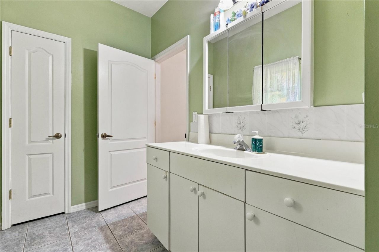 114 SE 8th Street, Cape Coral, FL 33990 Photo