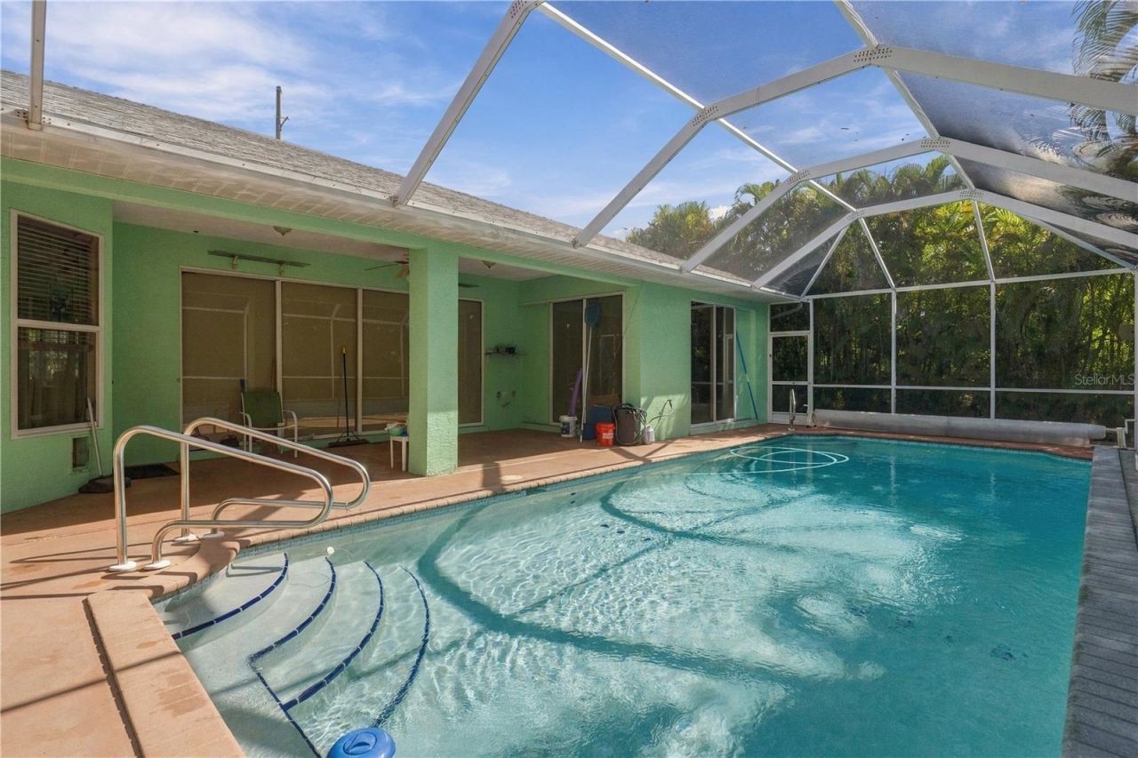 114 SE 8th Street, Cape Coral, FL 33990 Photo