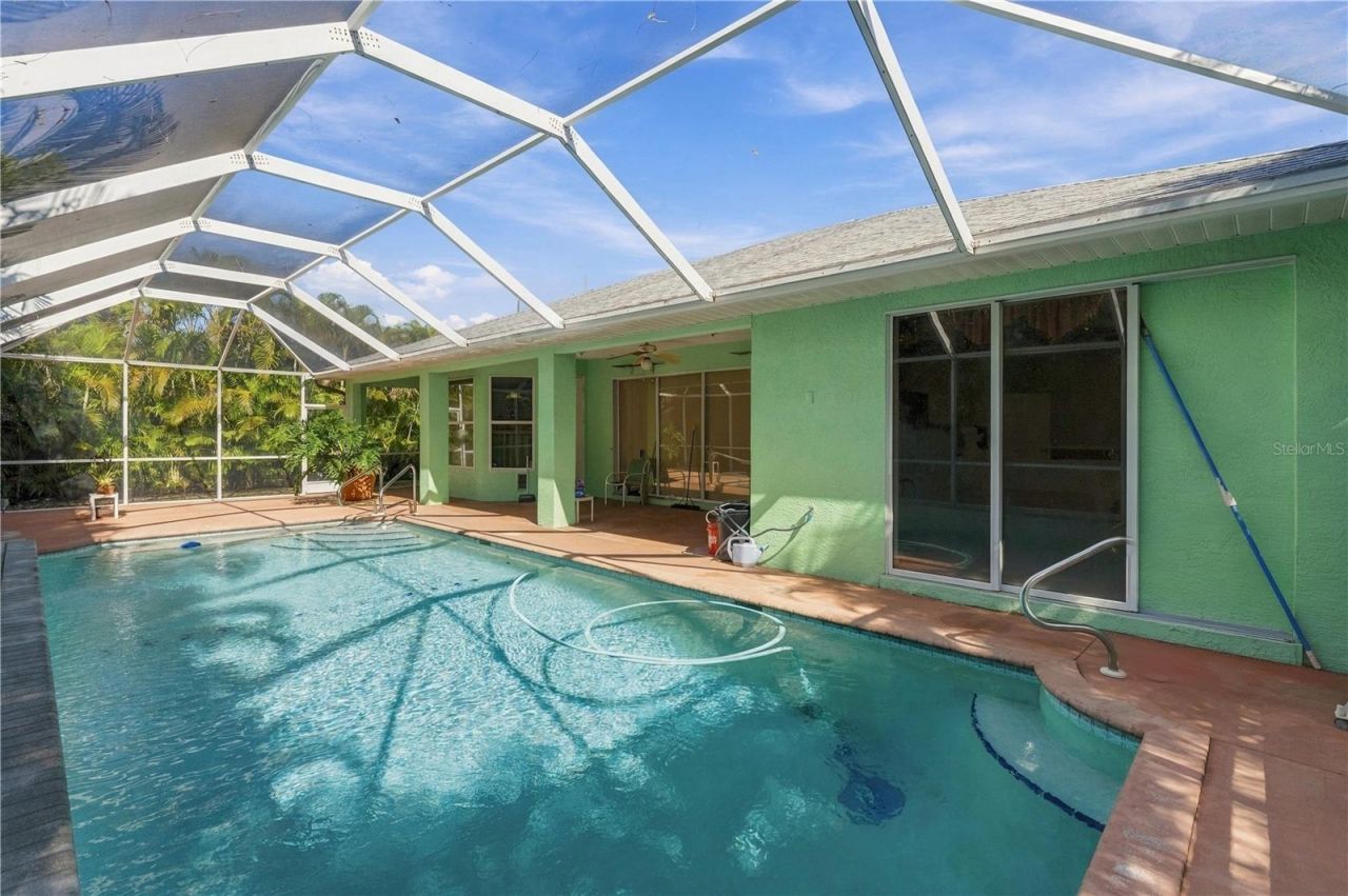 114 SE 8th Street, Cape Coral, FL 33990 Photo