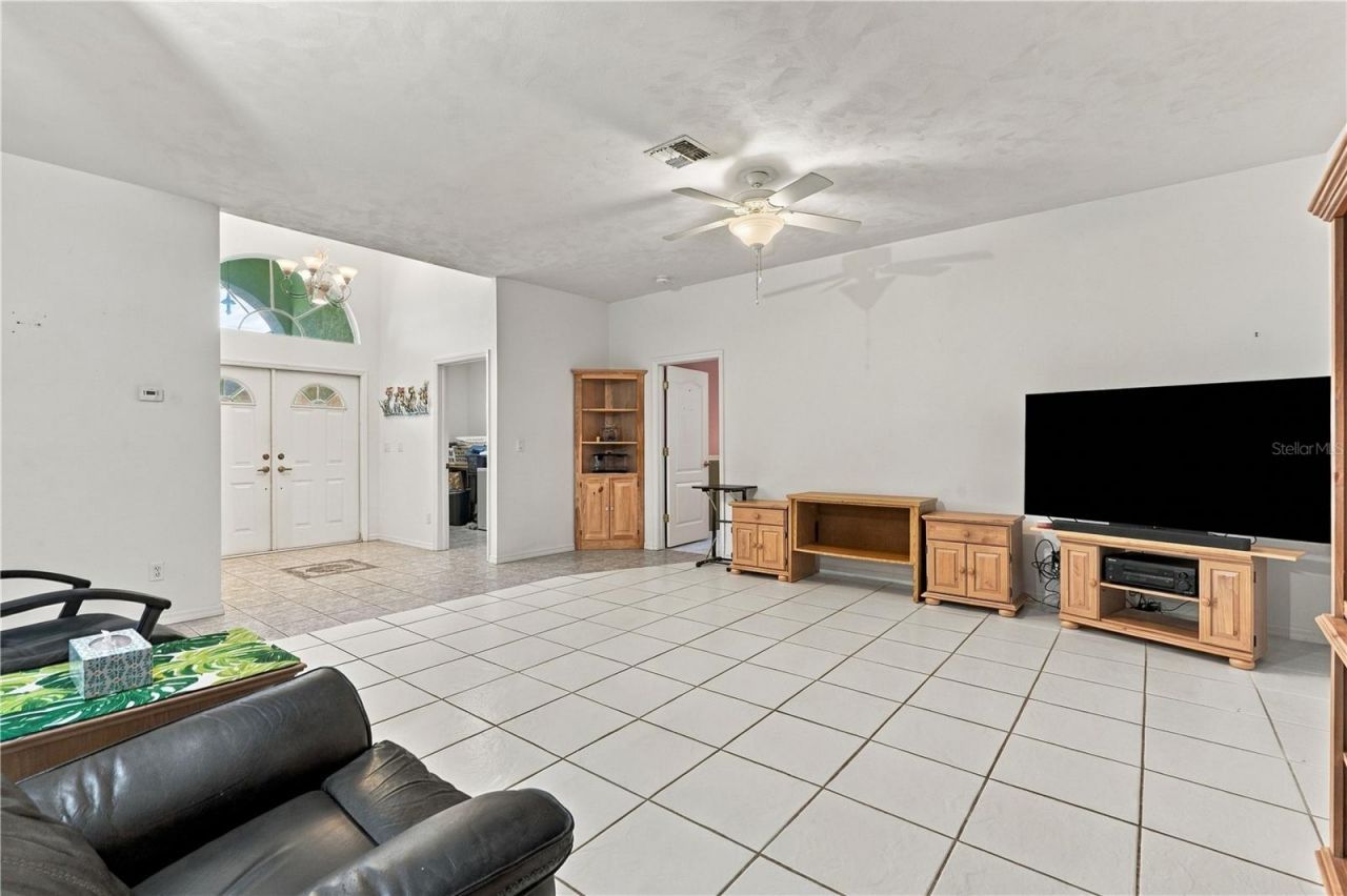 114 SE 8th Street, Cape Coral, FL 33990 Photo