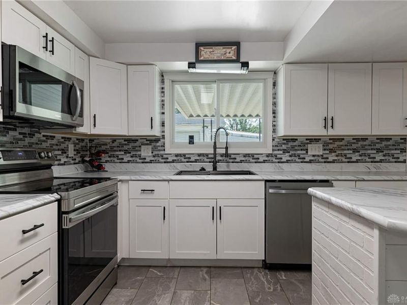 6532 Menlo Way, Dayton, OH 45424 Photo 7