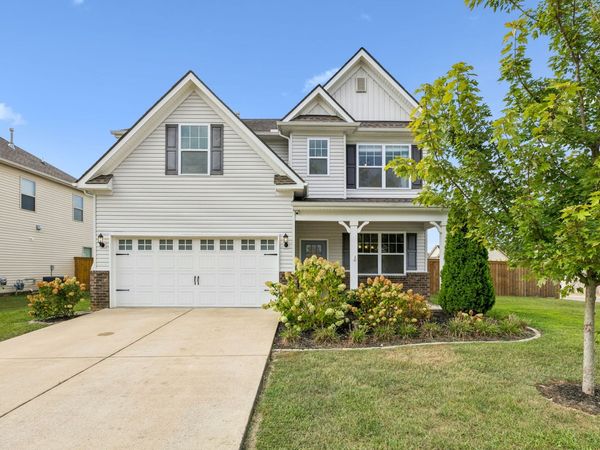 1045 Keeneland Dr , Spring Hill, TN 37174