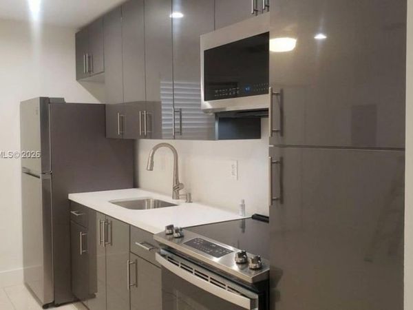 3766 SW 27th Ter , Unit upstairs, Miami, FL 33134